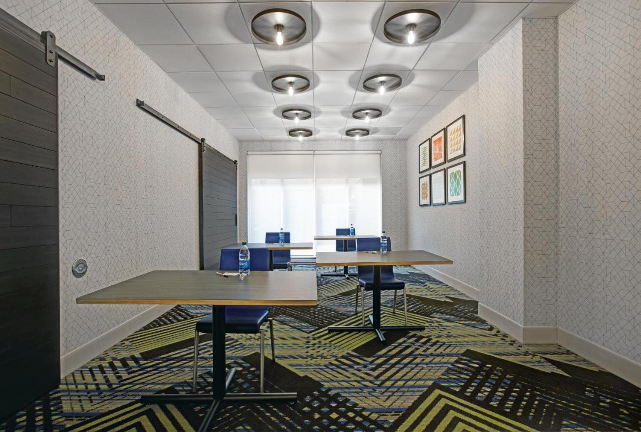Holiday Inn Express - Milwaukee Downtown By Ihg Eksteriør billede