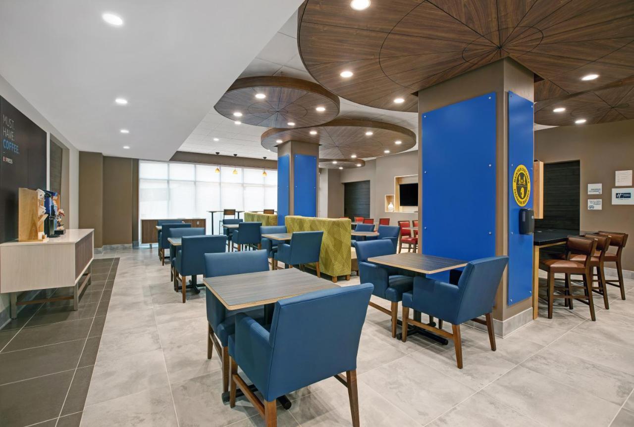 Holiday Inn Express - Milwaukee Downtown By Ihg Eksteriør billede