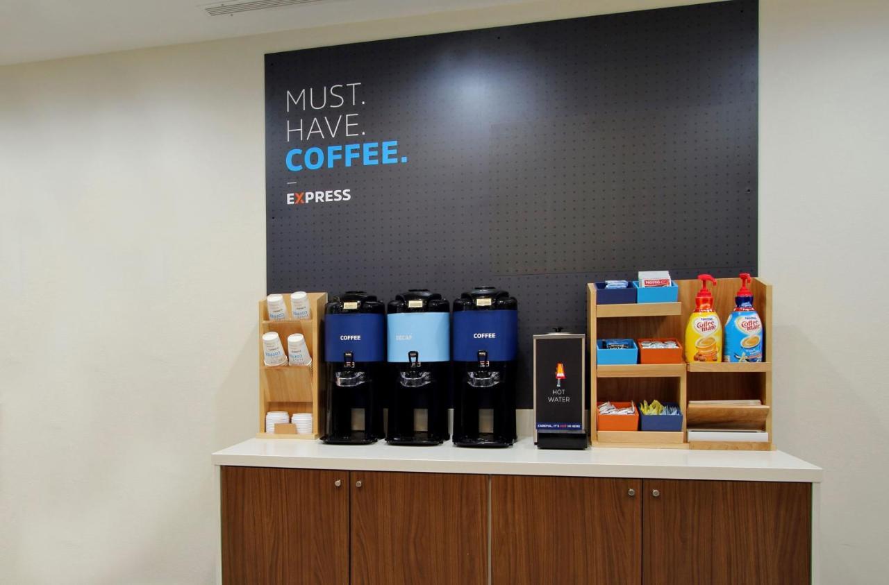 Holiday Inn Express - Milwaukee Downtown By Ihg Eksteriør billede