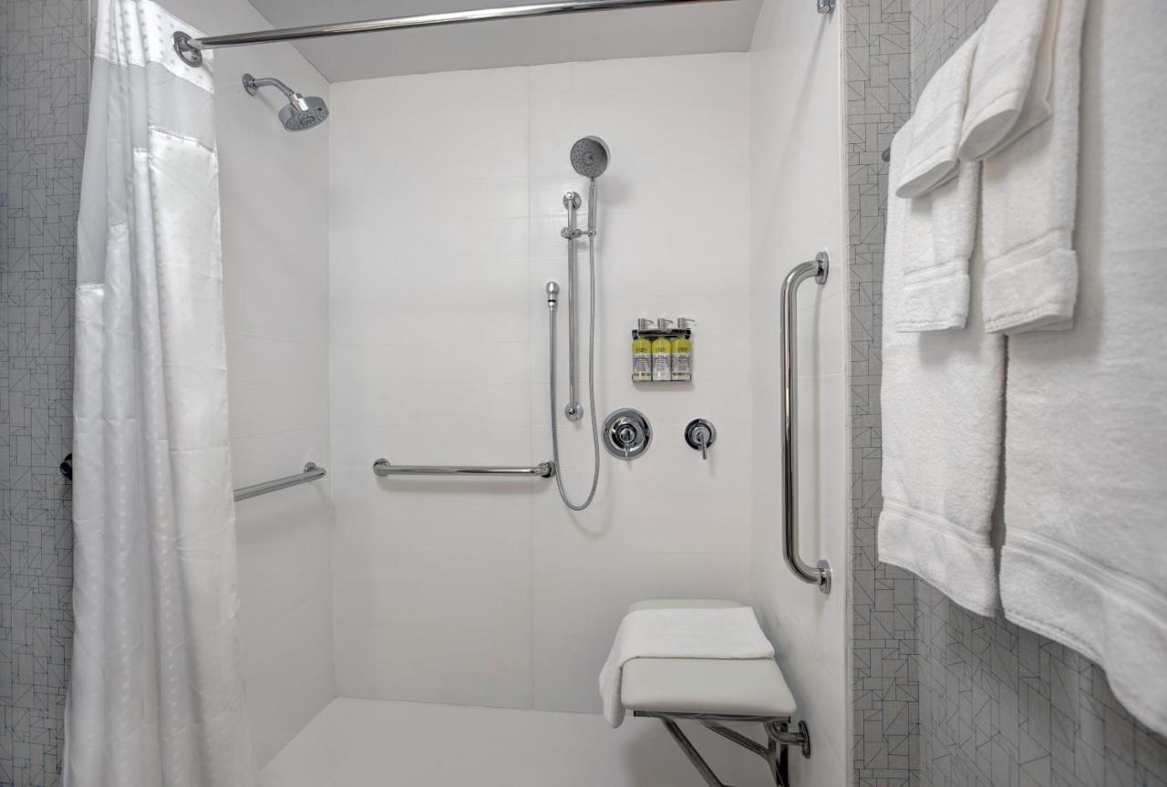 Holiday Inn Express - Milwaukee Downtown By Ihg Eksteriør billede