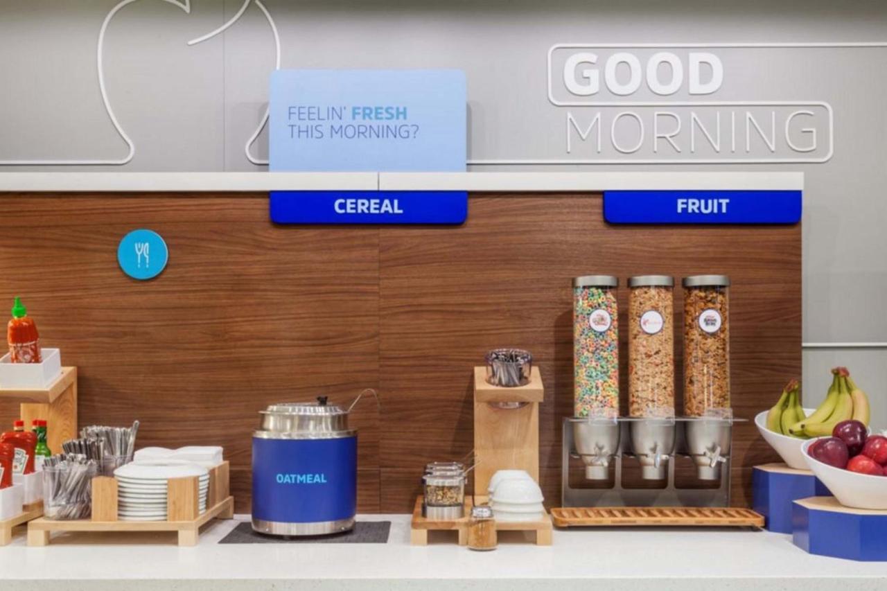Holiday Inn Express - Milwaukee Downtown By Ihg Eksteriør billede