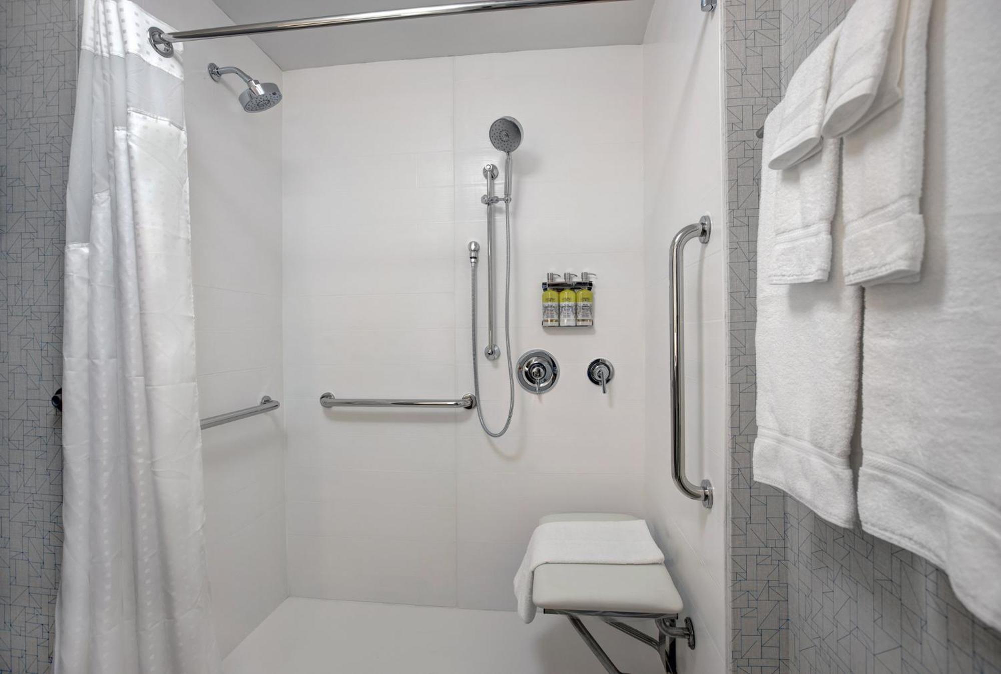 Holiday Inn Express - Milwaukee Downtown By Ihg Eksteriør billede